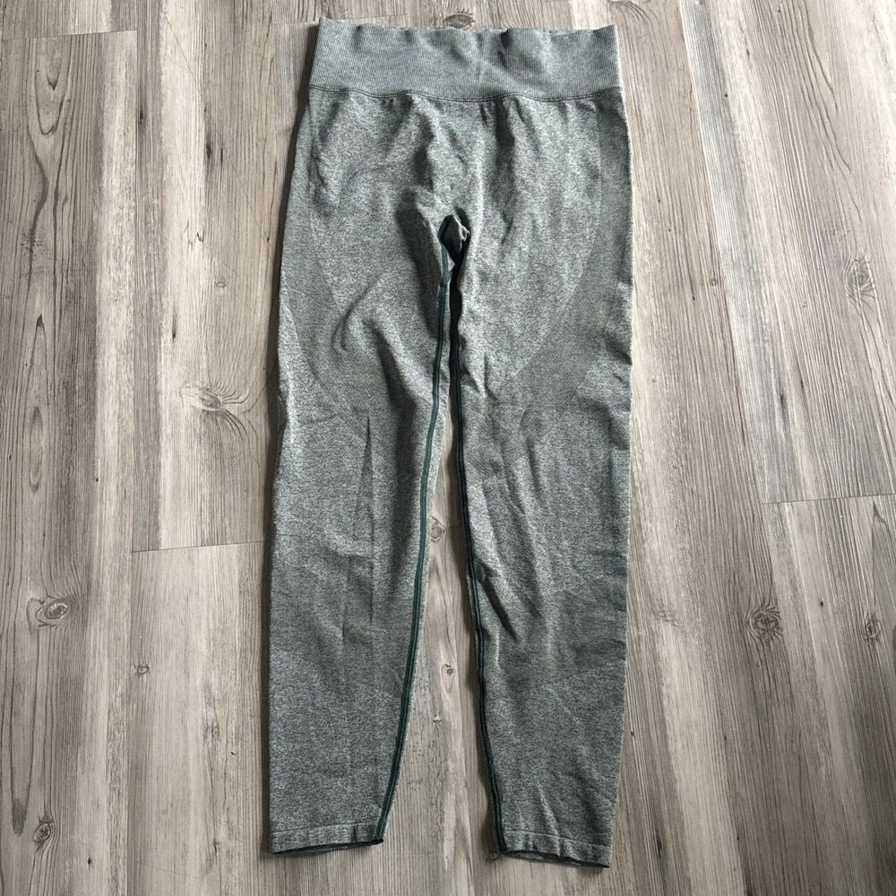 Pink Activewear Sage Green/Grey Leggings With Pockets Size Medium